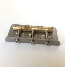 Load image into Gallery viewer, Descendant "Esquier" Bridge