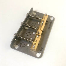 Load image into Gallery viewer, Descendant "Esquier" Bridge